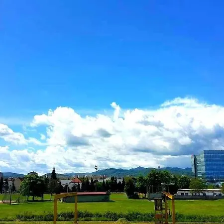 Tej Хостел *